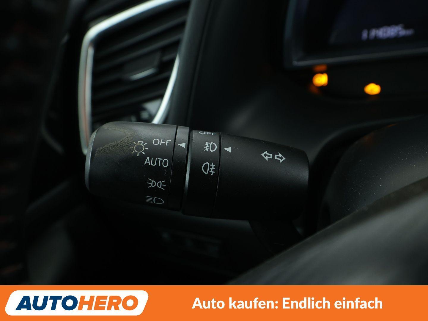 Mazda 3 2.0 Sports-Line*NAVI*HUD*XENON*