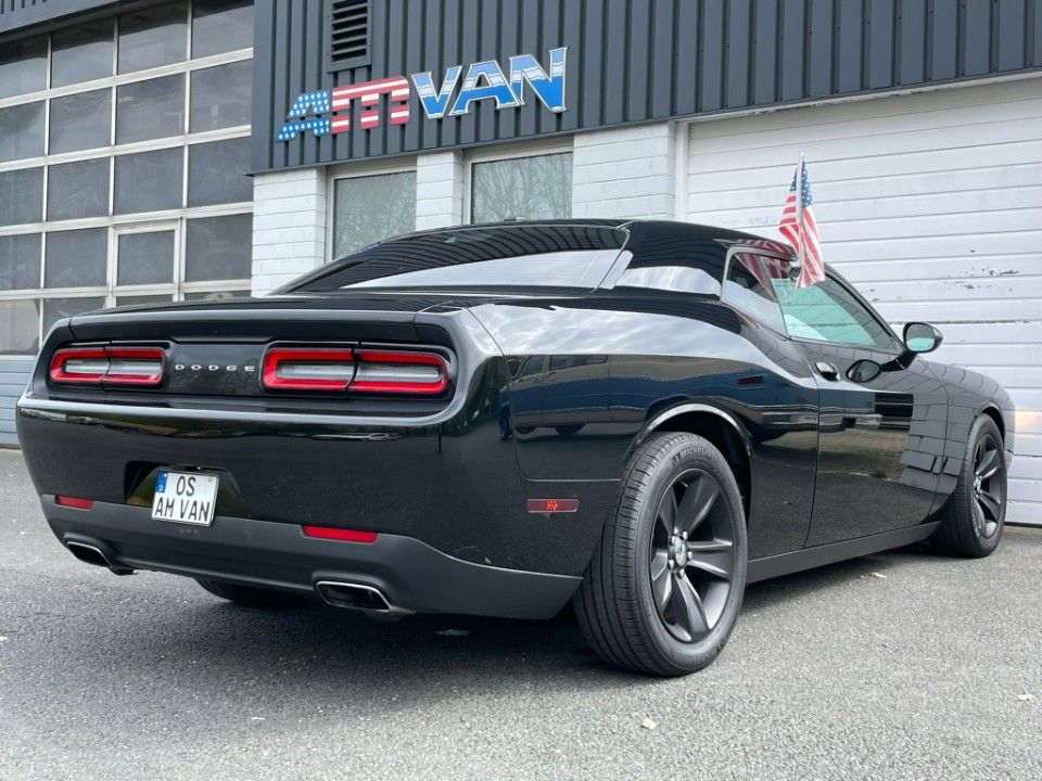 Fahrzeugabbildung Dodge Challenger 3.6 SXT 17 direkt aus USA importiert