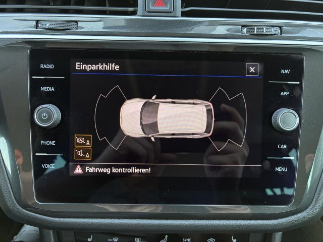 TIGUAN 1.5 TSI ACTIVE APP+AZV+MATRIX+NAVI