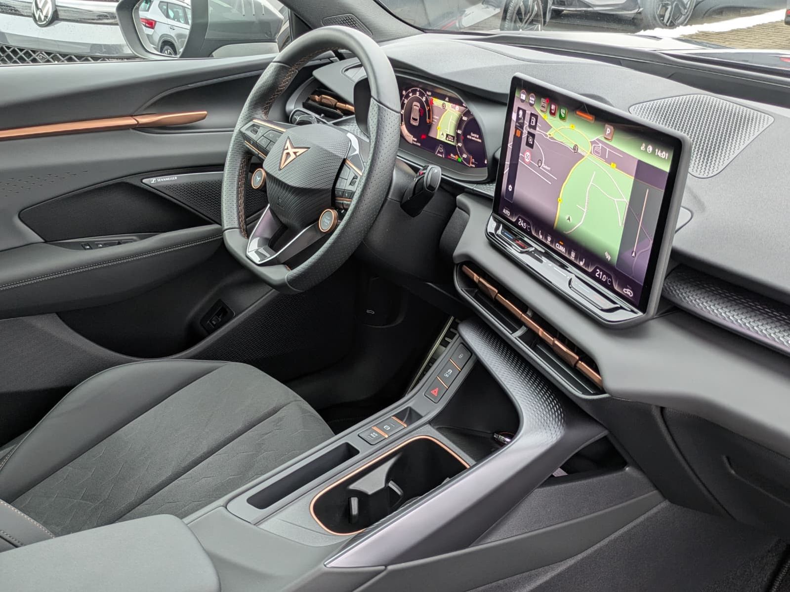 Fahrzeugabbildung CUPRA Terramar 1.5 eTSI 360°HUD*MATRIX*PANO*DCC*20"