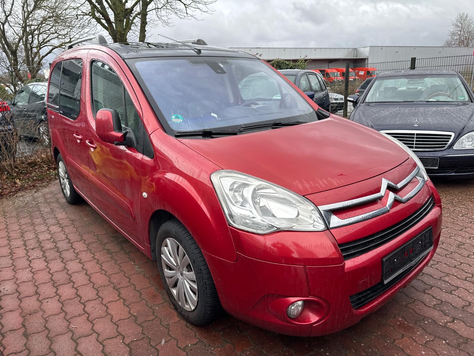 Citroën Berlingo Kombi Multispace Exclusive. Pano.