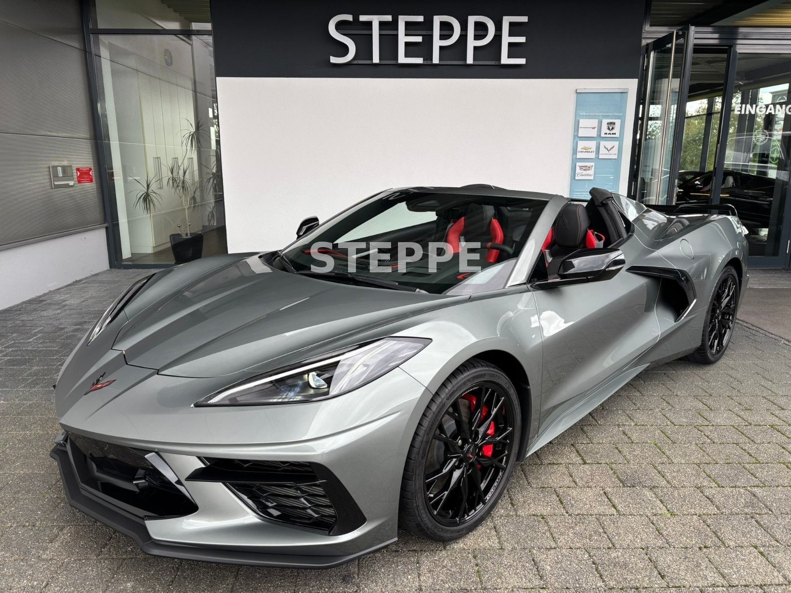 Corvette C8 Stingray Convertible 3LT Europamodell STEPPE
