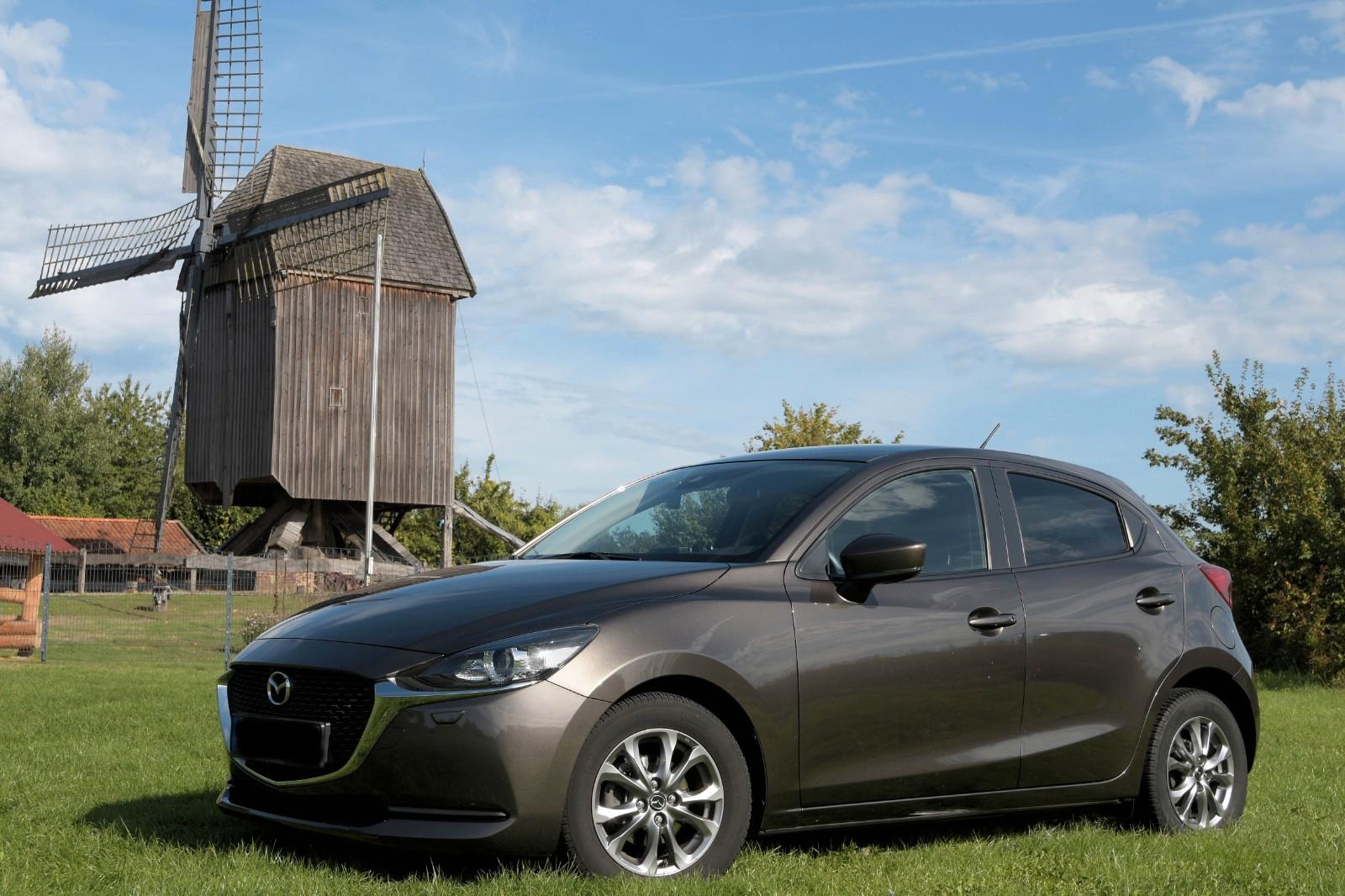 Mazda 2 SKYACTIV-G 90 Exclusive-L. SA Drive Exclus...