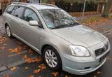 Toyota Avensis Kombi 2.0 Executive - Toyota Avensis aus 2003: Kombi