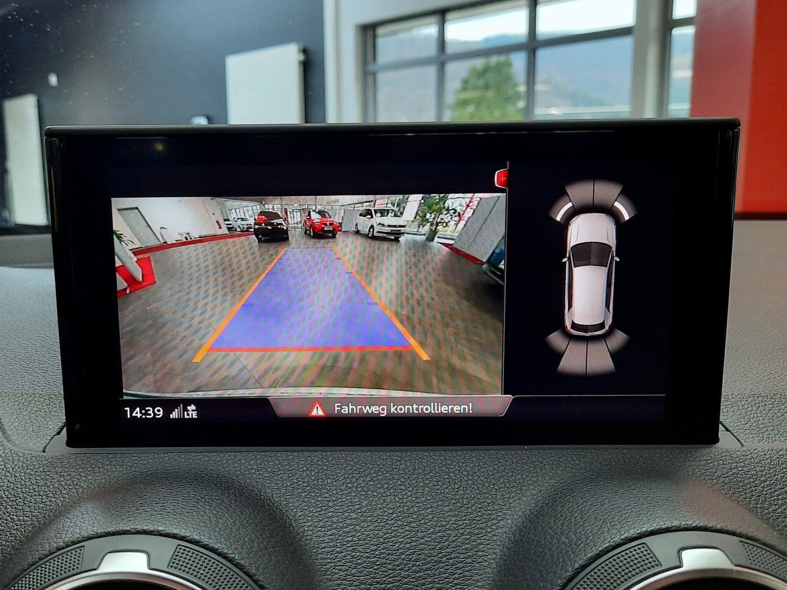 Fahrzeugabbildung Audi Q2 30 TDI S-line S-tronic *Navi*Cam*LED*PDC*ACC*