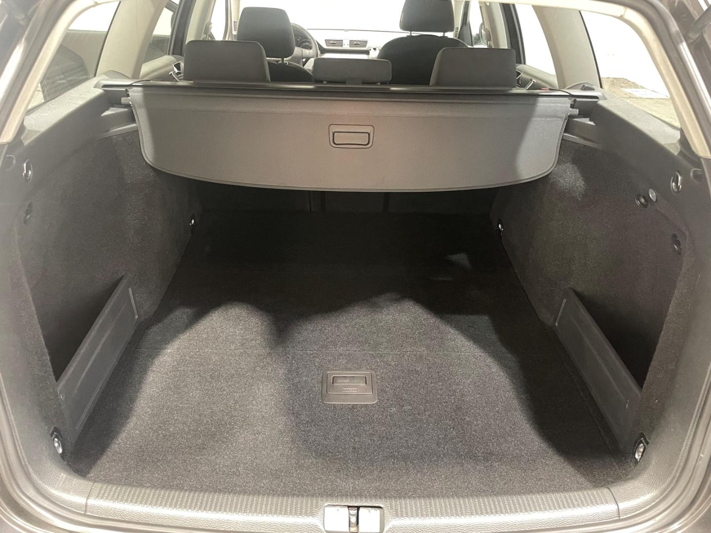 Volkswagen Passat 2006 — photo 11