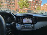 Toyota RAV 4 2,5-l-Hybrid Team Deutschland Auto 4x2... - Toyota: X