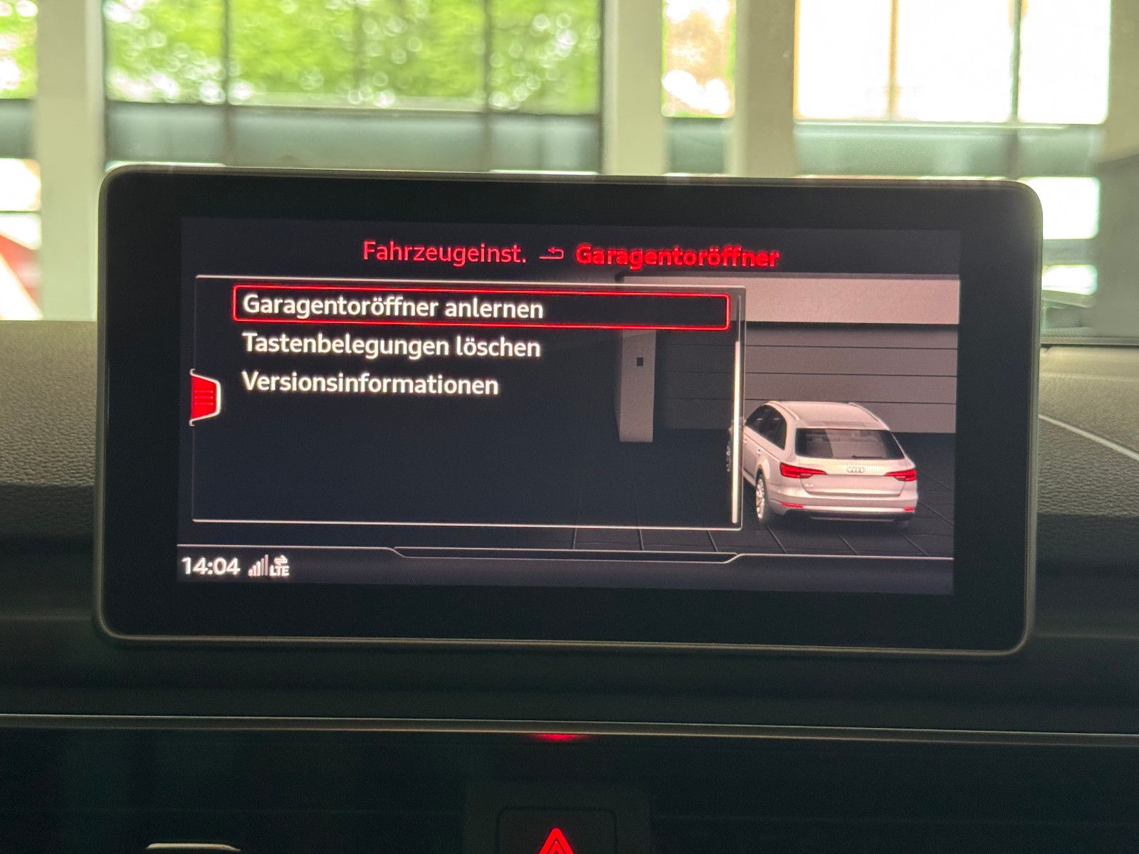 Fahrzeugabbildung Audi A4 2.0 TFSI G-TRON 3X S-LINE BLACK EDITION VOLL