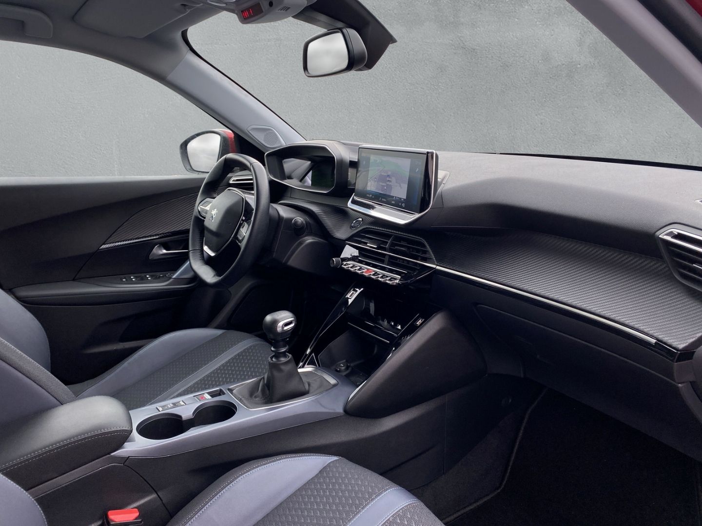 Fahrzeugabbildung Peugeot 2008 Allure 1.2 PureTech 130 EU6d *GT-Line Paket