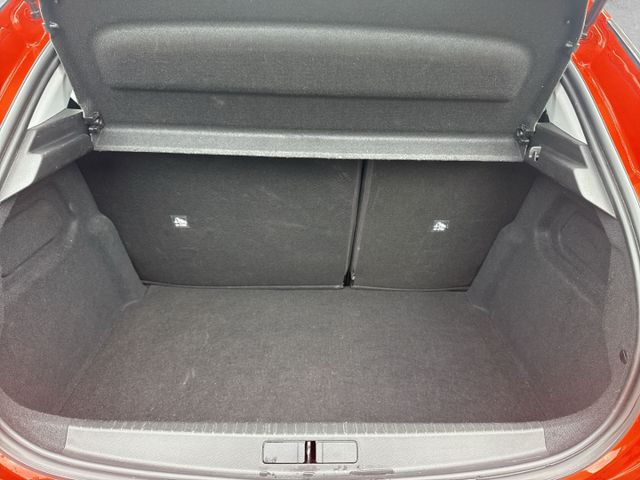 Corsa Edition 1.2 KLIMA PDC TEMPOMAT BC BLUETOOT