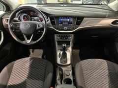 Fahrzeugabbildung Opel Astra K ST 1.4T CVT NAVI/WINTER/PDC/SHZ/TEMP.