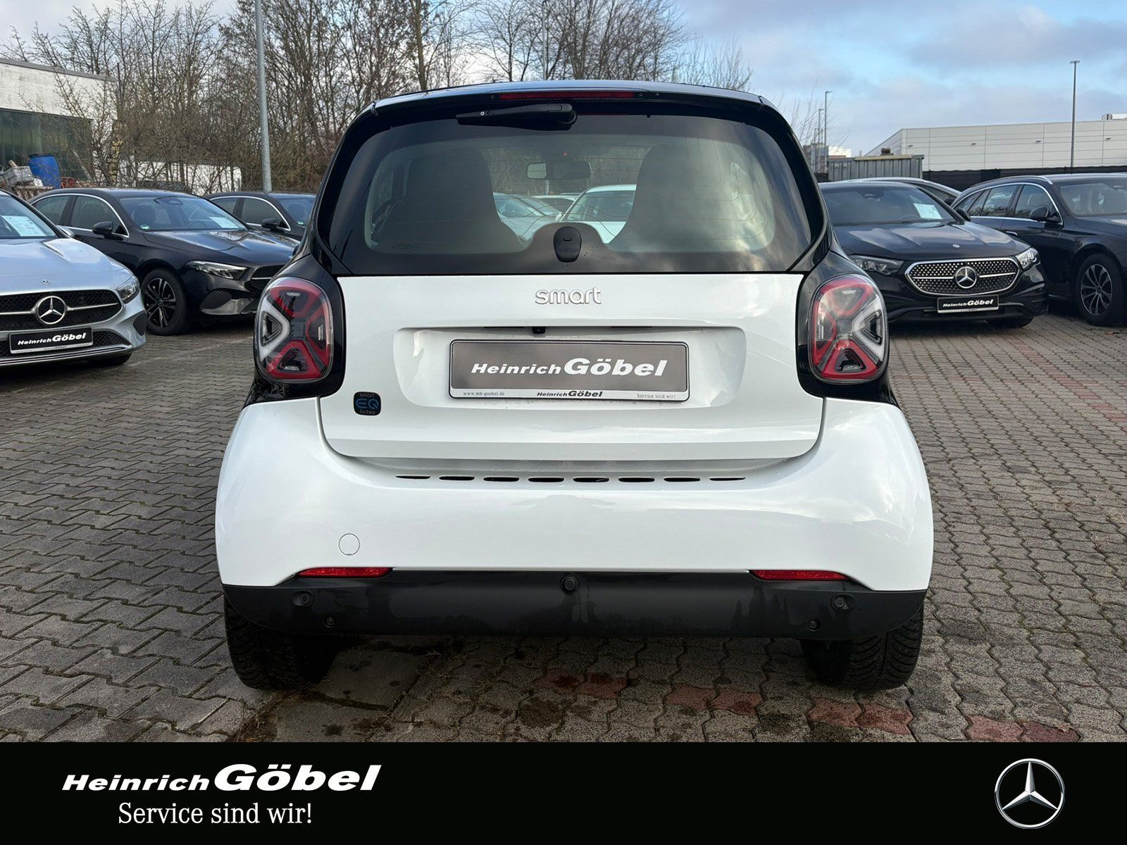 Fahrzeugabbildung Smart EQ*EXCLUSIVE*22kW*ALLW-REIFEN*WINTER-PAKET*PANO*