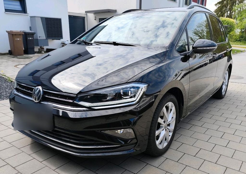 Image of Volkswagen Golf Sportsvan
