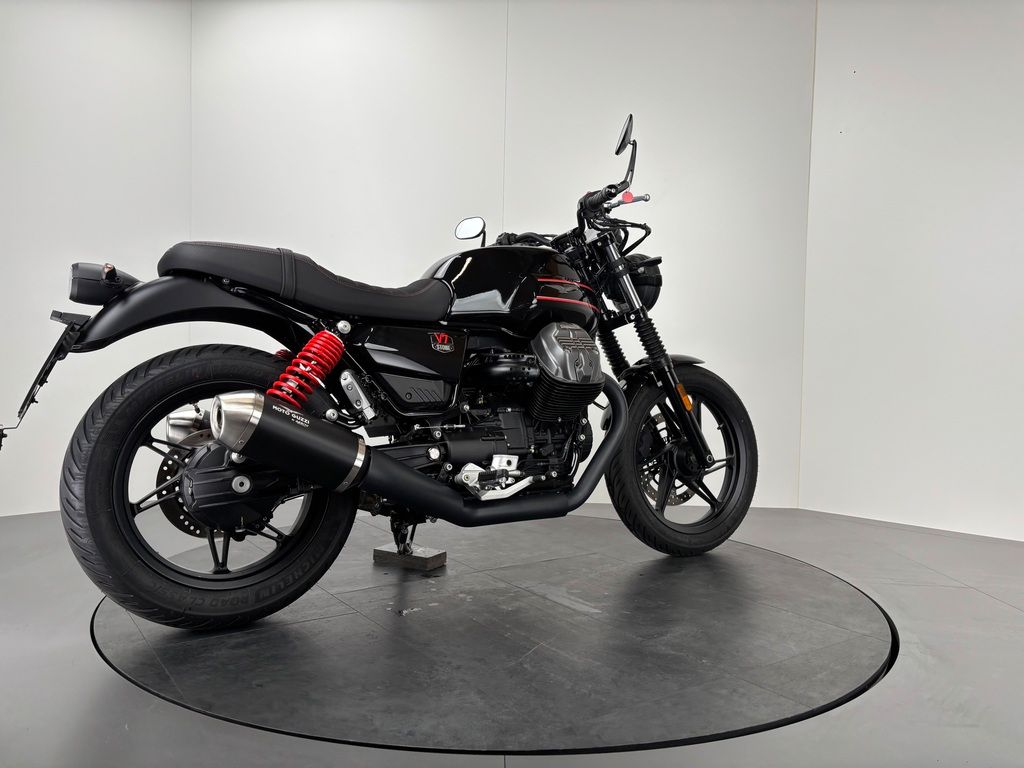 Fahrzeugabbildung Moto Guzzi V7 IV STONE SPECIAL EDITION *ARROW *NEUWERTIG