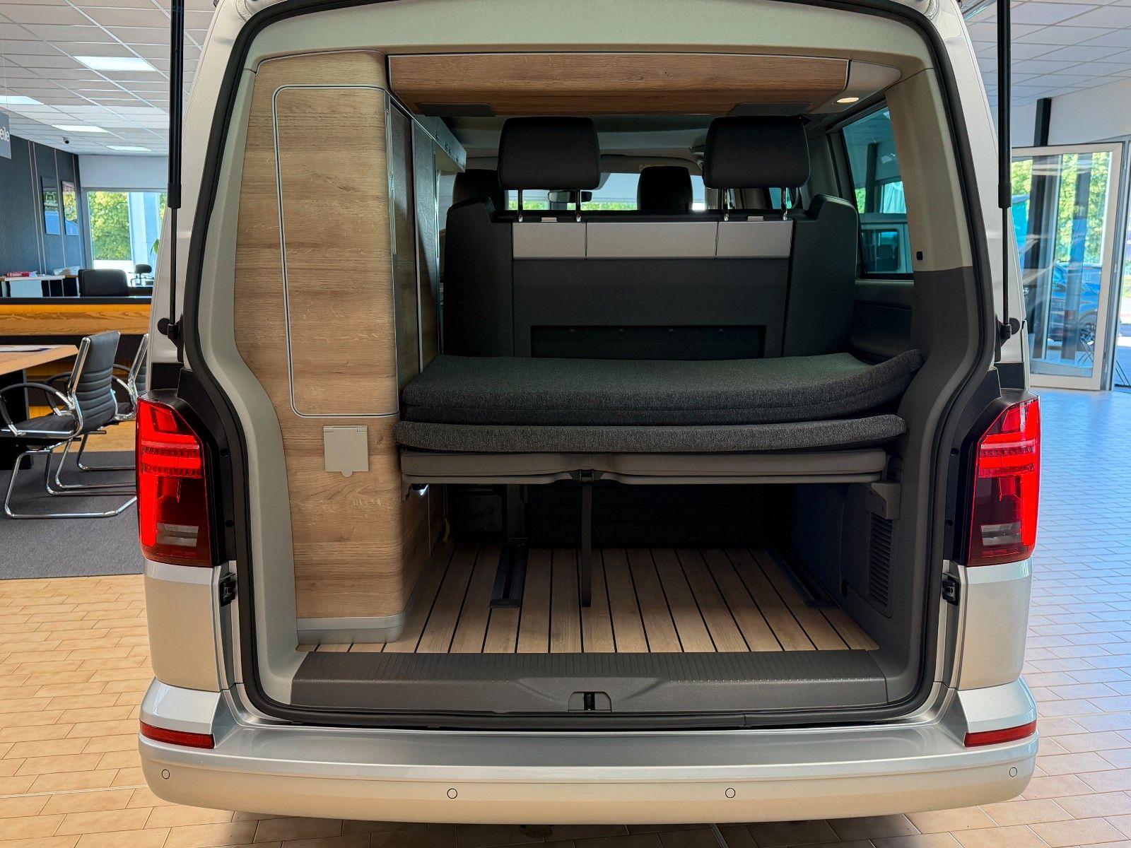 Volkswagen T6.1 California Ocean FWD 2.0 TDI 150PS DSG foto 3