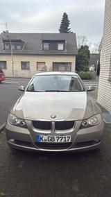 BMW 318i - - BMW 318 aus 2007: 318i