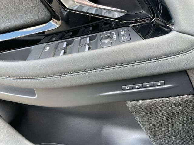 Fahrzeugabbildung Land Rover Range Rover Evoque 2.0 R-Dynamic SE D165 Mild-Hy
