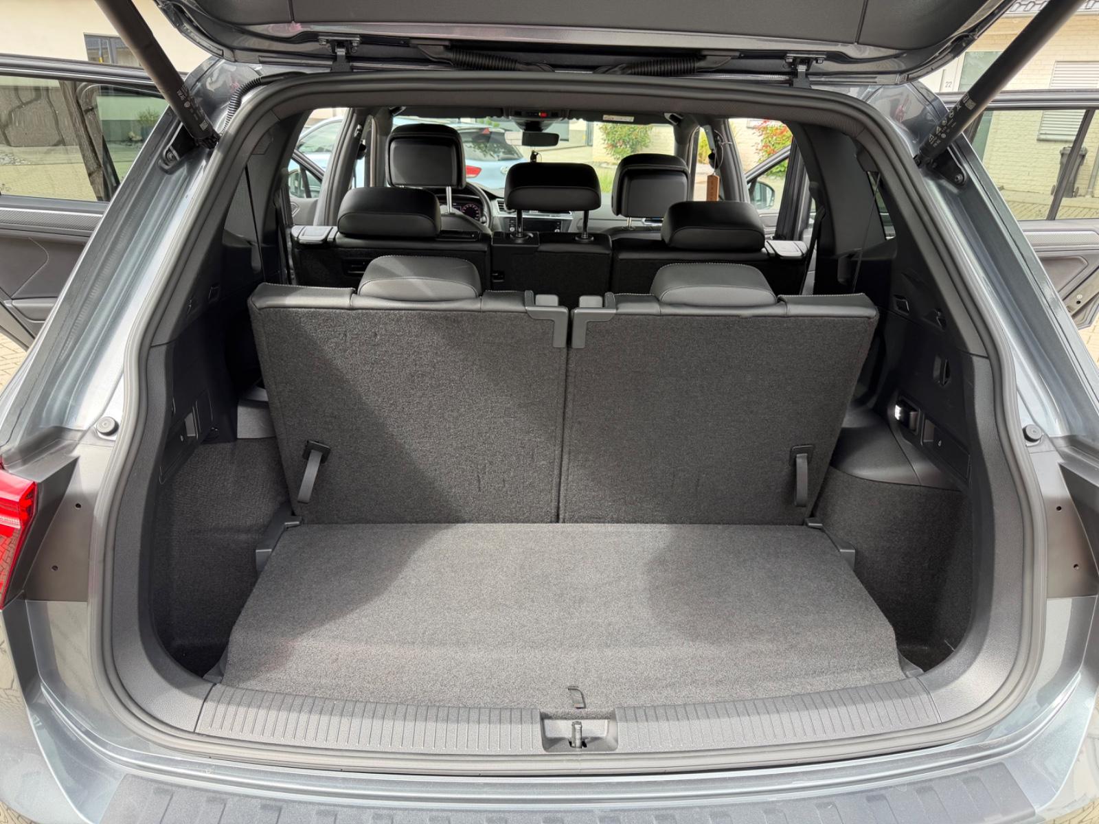 Volkswagen Tiguan Allspace 2.0 TDI SCR R-Line 7-Sitze