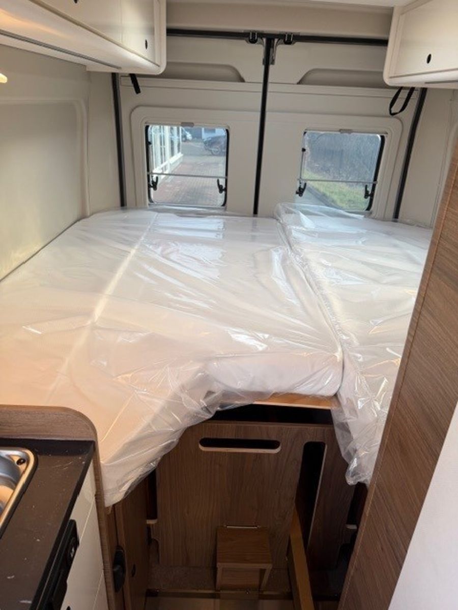 Fahrzeugabbildung CORIGON CV 60 S Solar Markise Travel+ by Hymer