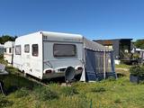 Caravelair Antares Luxe 470 Ambiance mit Vorzelt und Mover