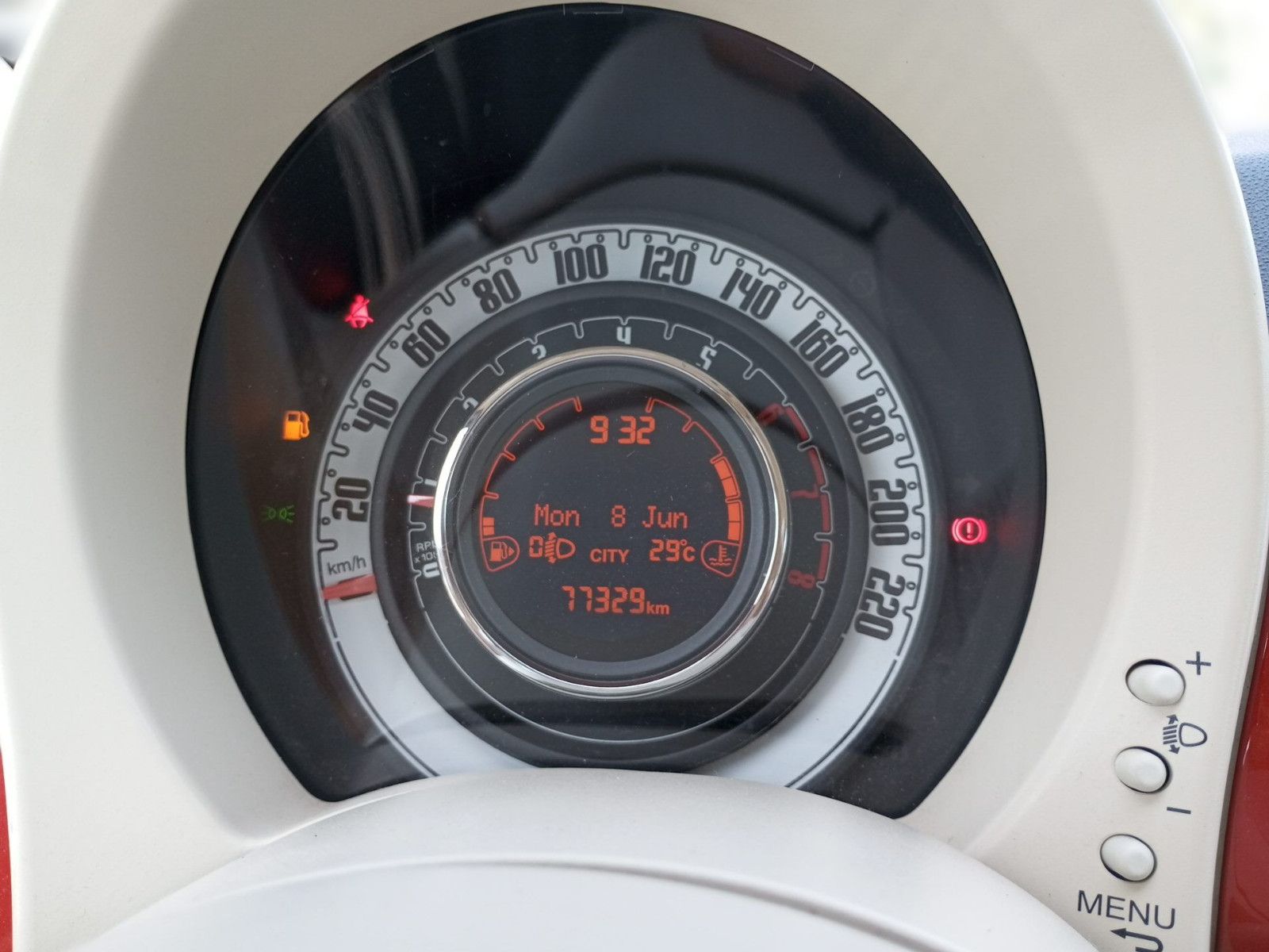 Fahrzeugabbildung Fiat 500C 1,2 Lounge Klima PDC Alu