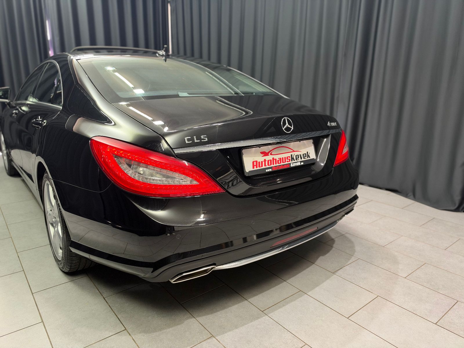 Fahrzeugabbildung Mercedes-Benz CLS 500 |AMG-LINE|H/K|PANO|AIR-MATIC|DE-FZG