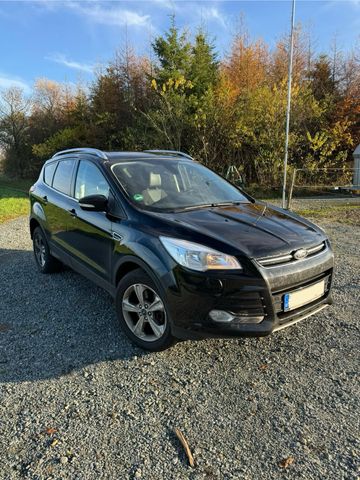 Ford Kuga Titanium *AHK* *Klima* *Sitzheiz...