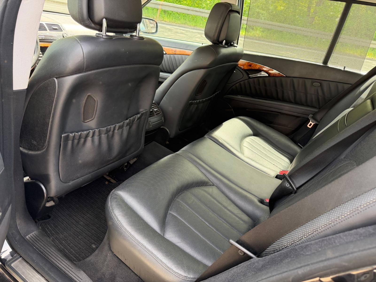 Mercedes-Benz E320 2007 — photo 20