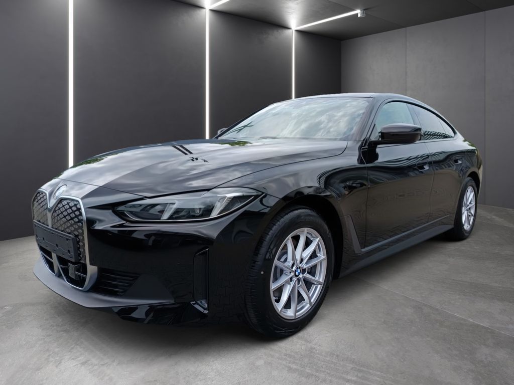 Image of BMW i4