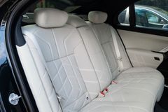 BMW 740 – 30 / 33