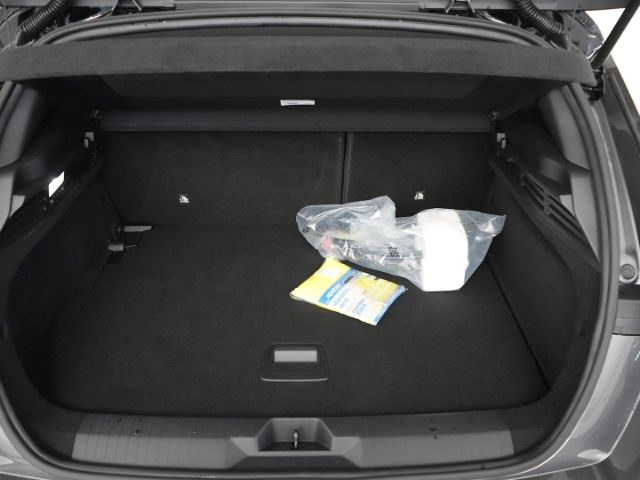 Astra L LIM GS AT+AHK+LED MATRIX+NAVI+360 GRAD K