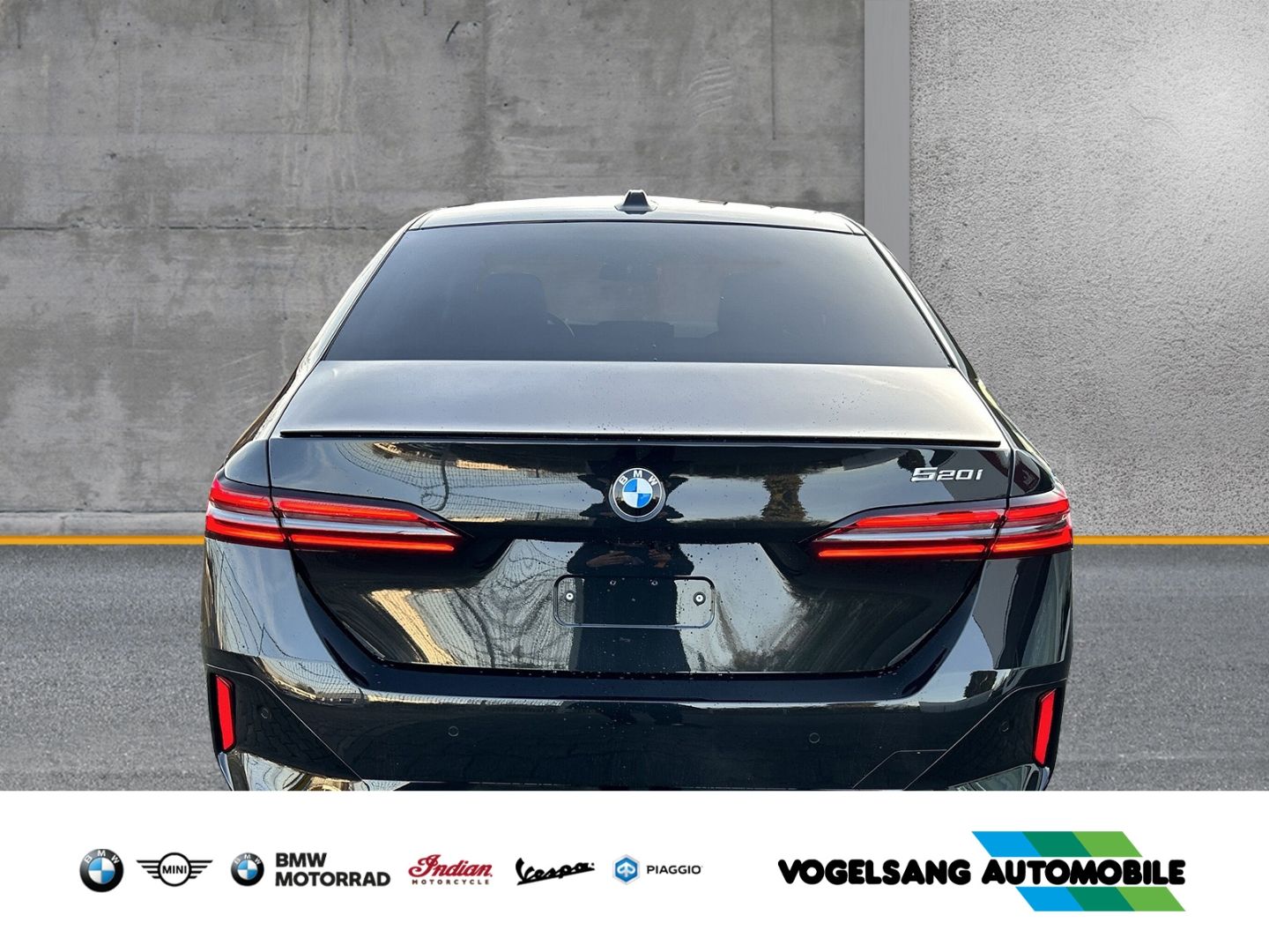 Fahrzeugabbildung BMW 520 M Sport i Park-Assistent Sportpaket HUD AHK-