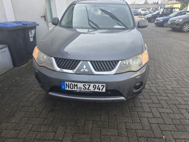 Mitsubishi Outlander 4X4 Motor nicht ok