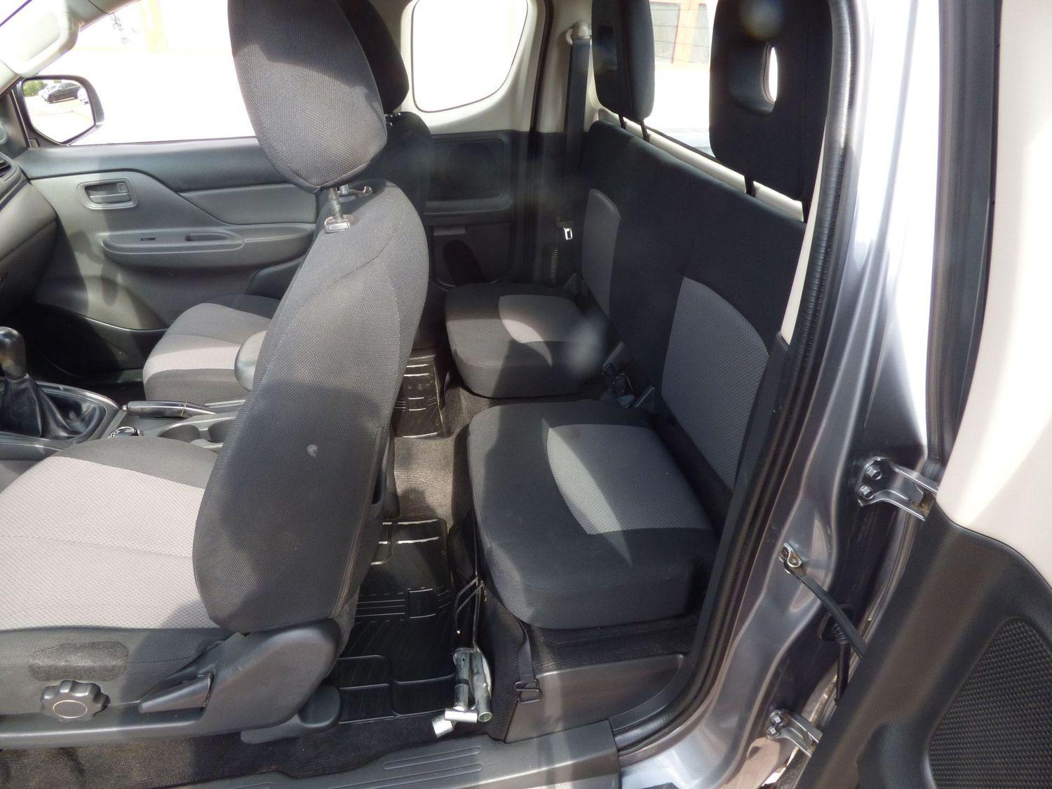 MITSUBISHI L200 154CH - CLUB CAB - 4WD - 1ERE MAIN - BVM - 138.700 KMS