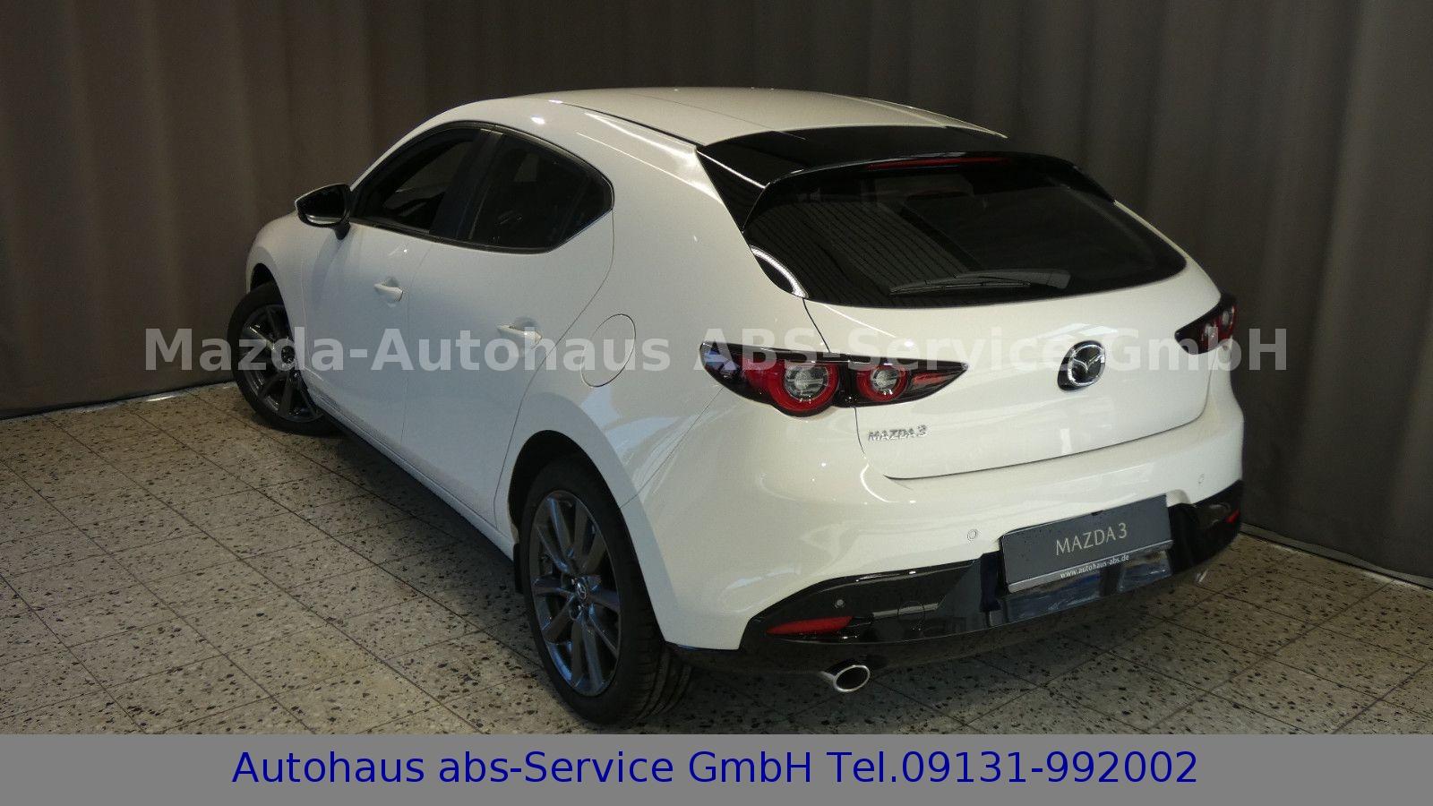 Mazda 3 e-Sky. G 140 2,5  Center-Line *Lenkradheizung*