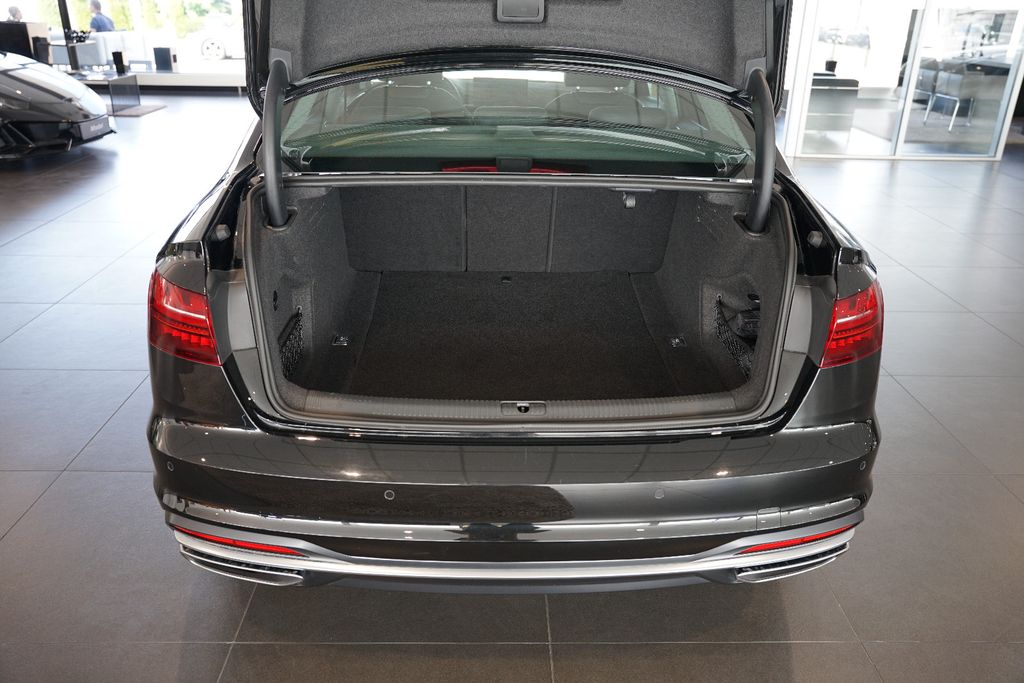 AUDI A4 Limousine 40 TFSI quattro advanced | AHK AUDI A4 Limousine 40 TFSI quattro advanced | AHK