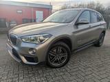 BMW X1 sDrive18i Automatik Advantage - silberne BMW X1