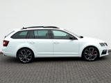 Skoda Octavia Combi RS 2.0 TDI DSG /PANO/LED/ACC/CAM/ - Skoda Octavia: Combi Dsg