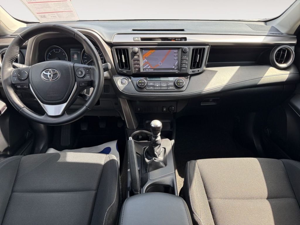 Fahrzeugabbildung Toyota RAV 4 2.0 D-4D 4x2 Start-Stop Edition