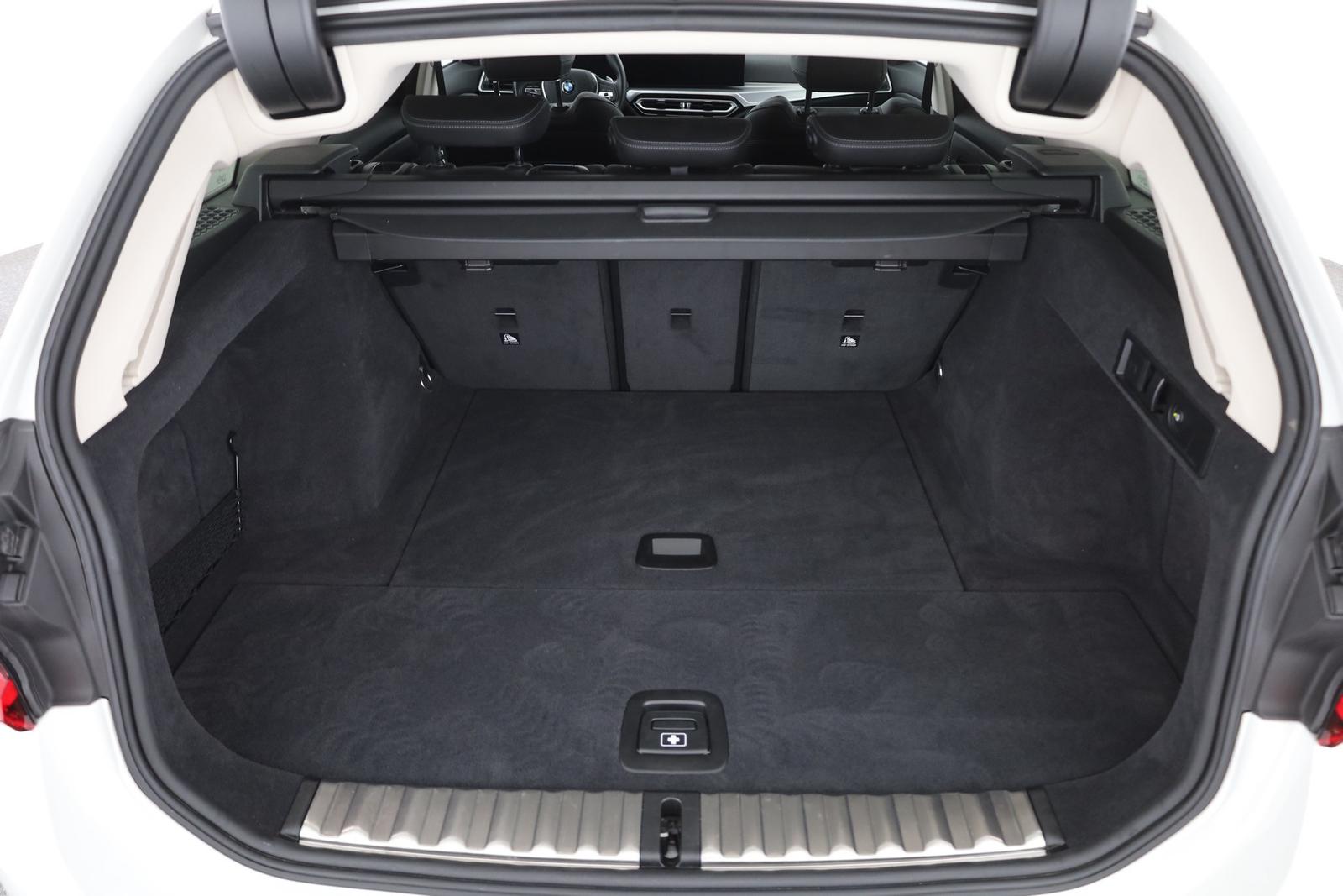 BMW 3 Series i Touring LED Navi Teilleder AHK Totwinkel, миниатюра 26