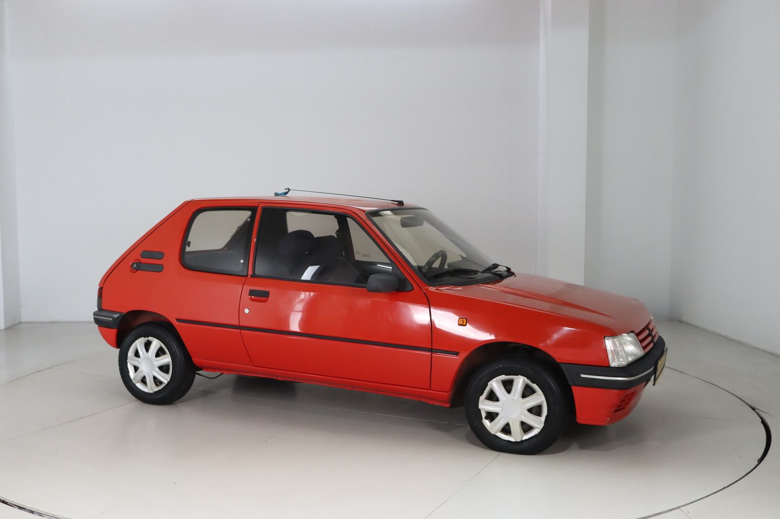 Fahrzeugabbildung Peugeot 205 Auto Forever * 1. Hand * wenig Kilometer