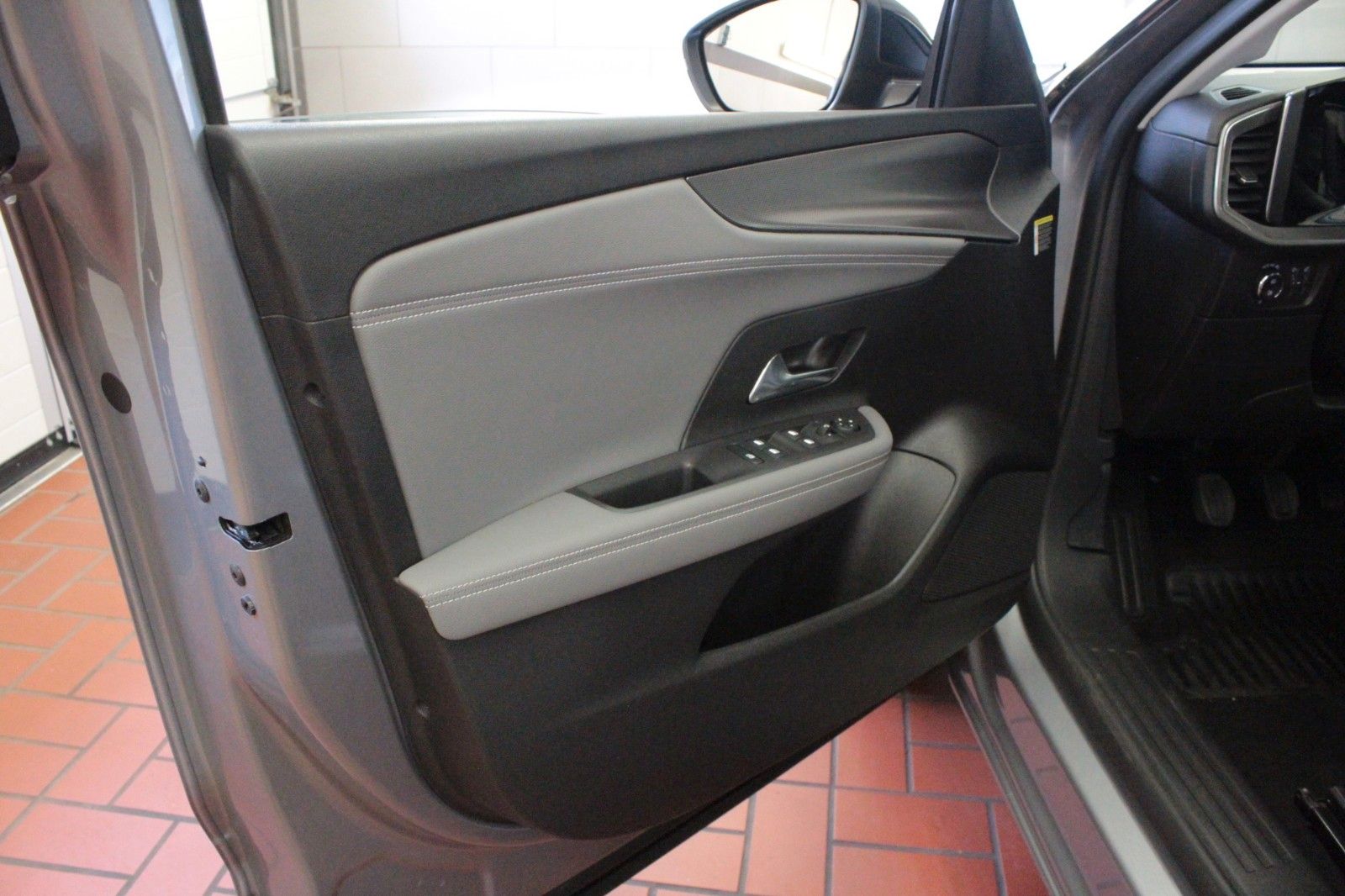 Fahrzeugabbildung Opel Mokka 1.2 Turbo 96kW Elegance Technologie-Paket