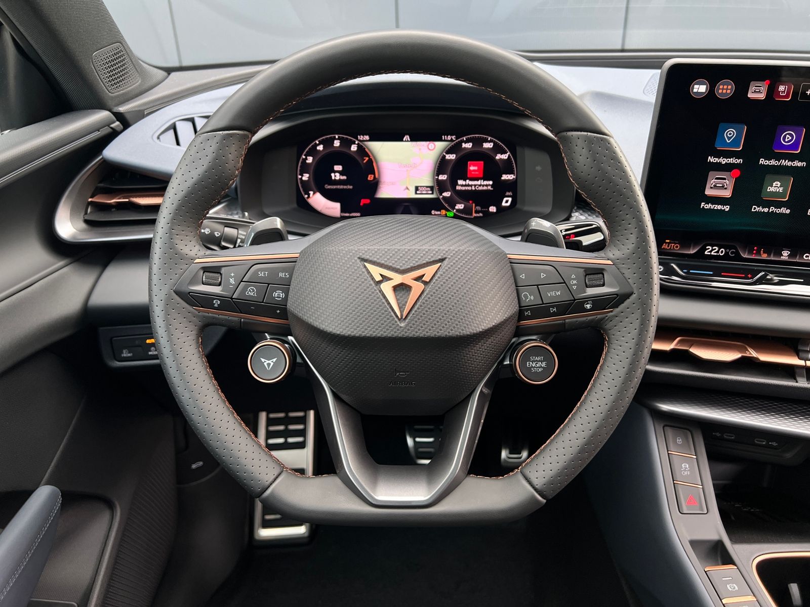 Fahrzeugabbildung CUPRA Terramar VZ 2.0 TSI DSG 4Drive *AHK, LED, Pano,