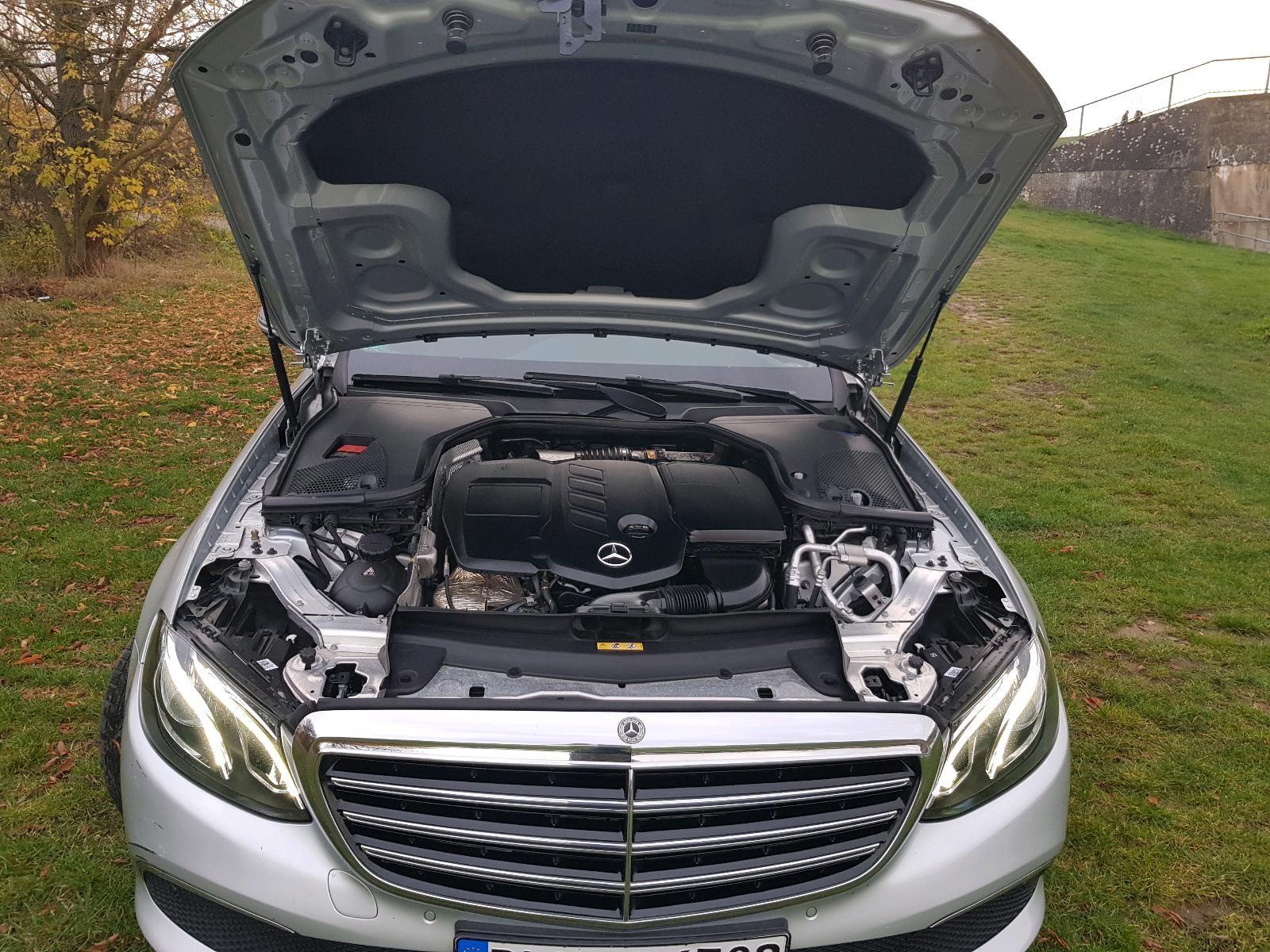 Mercedes-Benz E 220