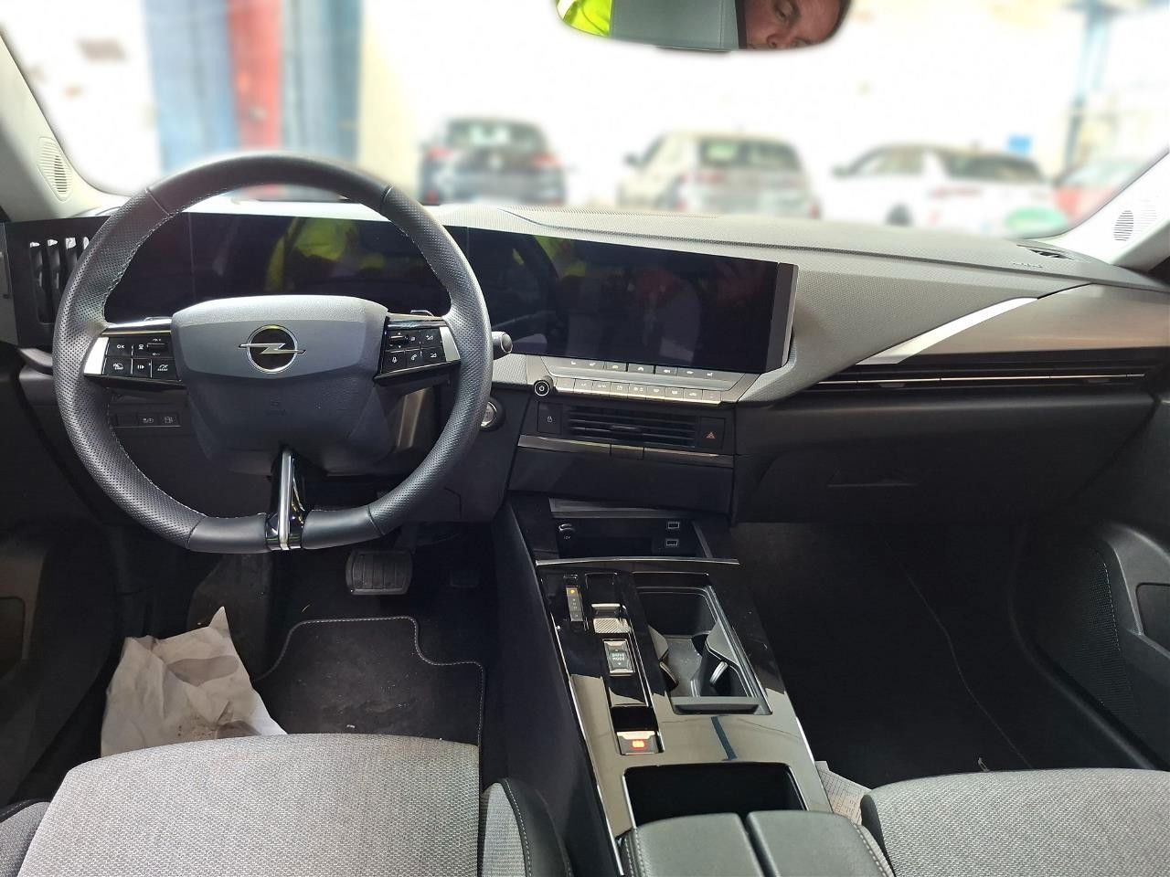 Fahrzeugabbildung Opel Astra L Lim. 1.6 HYBRID ELEGANCE NAVI/LED/KAMERA