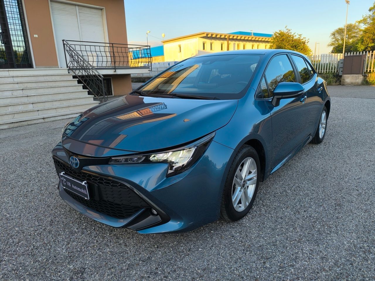 Toyota Corolla 1.8 Hybrid Active