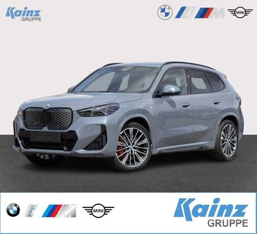 BMW iX1 xDrive30 M Sportpaket M-Paket/Live Cockpit P