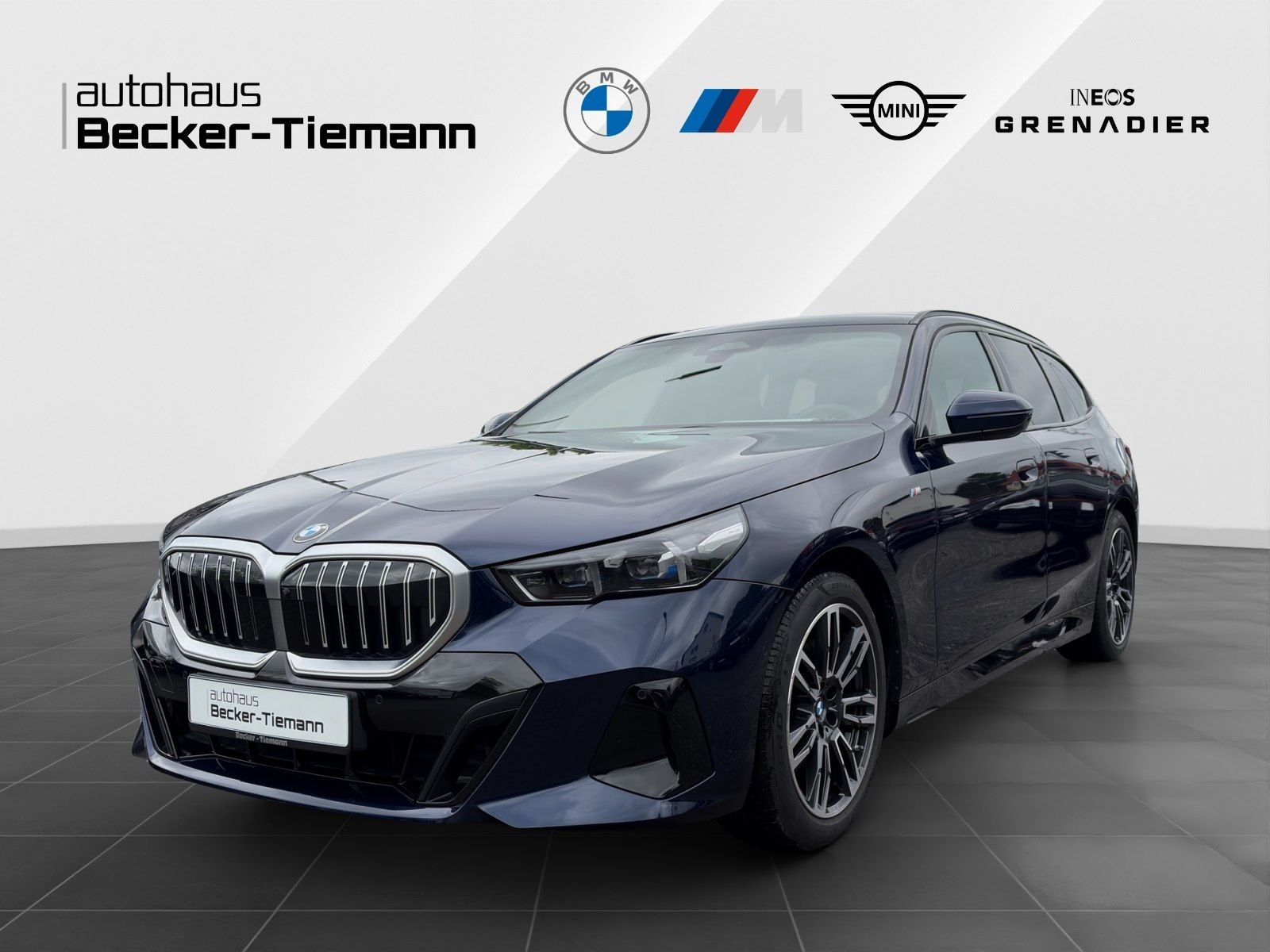 BMW 540d xDrive Tour| M Sport| IconicGlow| UPE 86.04
