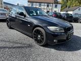 BMW 318 Baureihe 3 Touring 318i - BMW 318 aus 2010: Kombi