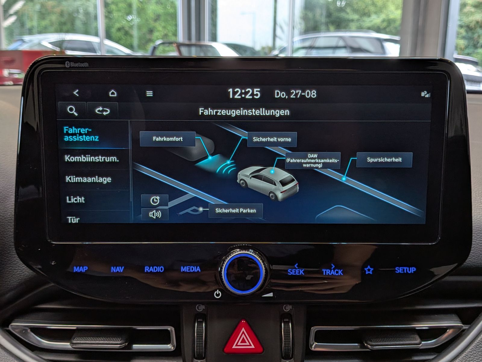 Fahrzeugabbildung Hyundai i30 1.5 T-GDI DCT Trend MHEV Cam Navi LED-Paket